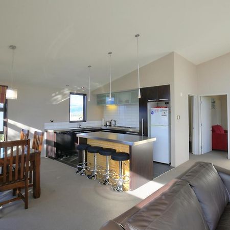 Anderson Heights Villa Wanaka Exterior photo